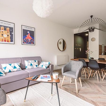 Henri Au Pied De La Cathedrale. Apartment Reims Exterior photo
